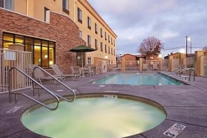 Holiday Inn Express & Suites Merced - Yosemite Natl Pk Area Pool