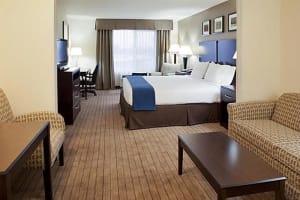 Holiday Inn Express & Suites Merced - Yosemite Natl Pk Area Guest Room