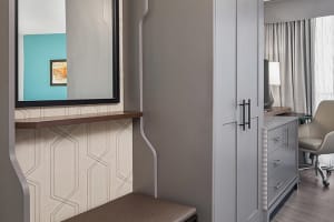 Holiday Inn Charleston-Riverview