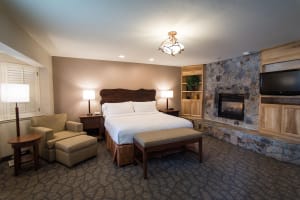 Holiday Inn Express South Lake Tahoe Romance King Suite