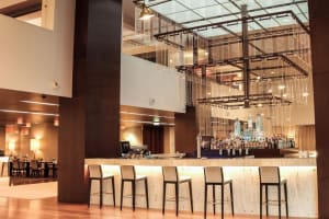 Holiday Inn Porto - Gaia Lobby Bar