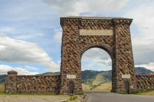 Yellowstone Park Hotel Park Entrance