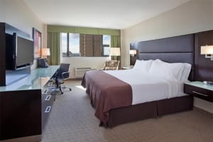 Holiday Inn Vancouver-Centre (Broadway) Guest Room