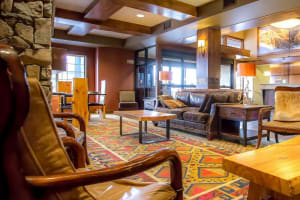 Holiday Inn West Yellowstone Lobby