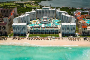 Hilton Cancun Mar Caribe All-Inclusive Resort