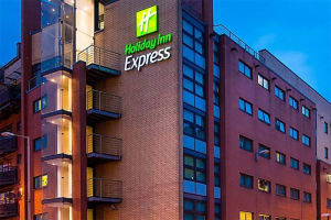 Holiday Inn Express Glasgow - City Center Riverside