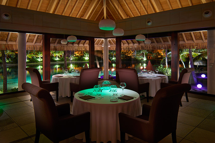 InterContinental Bora Bora Resort & Thalasso Spa Dining