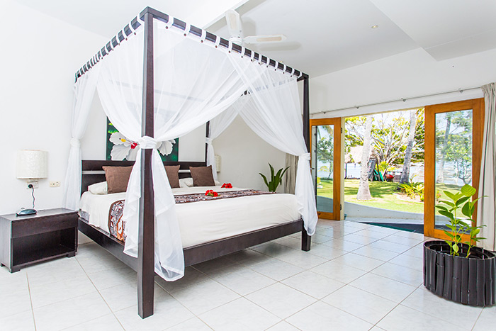 Lomani Island Resort Deluxe Suite